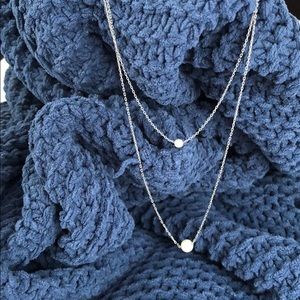 Silver pearl necklace